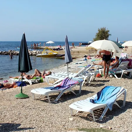 With Parking Space - 7012 Apartment Porec